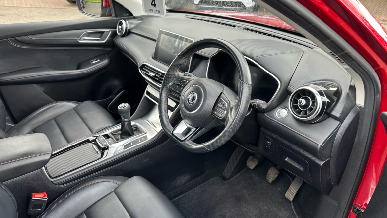 MG Hs 1.5 T-GDI Excite 5dr Petrol Hatchback